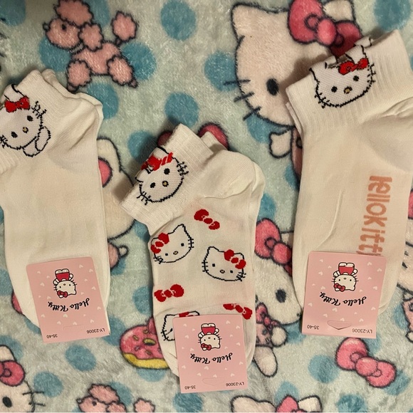 Cute hello kitty socks (3 different designs). - Picture 1 of 4